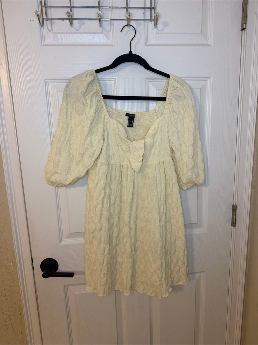 Forever 21 Cream Puff-Sleeve Mini Dress size M